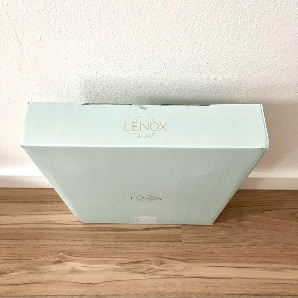 Lenox Spice Village Rack Elegant White Shelf - Picture 5 of 7